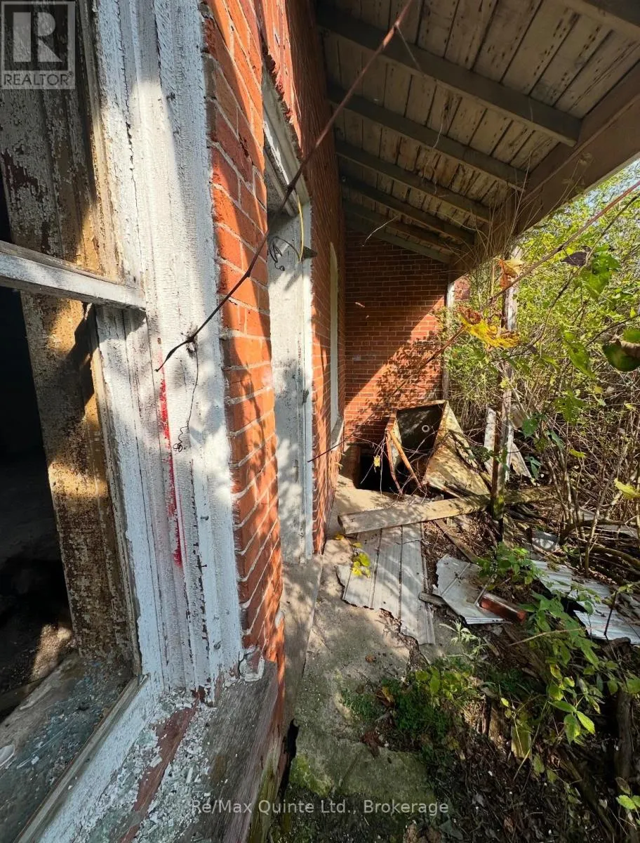 289 WOODS ROAD