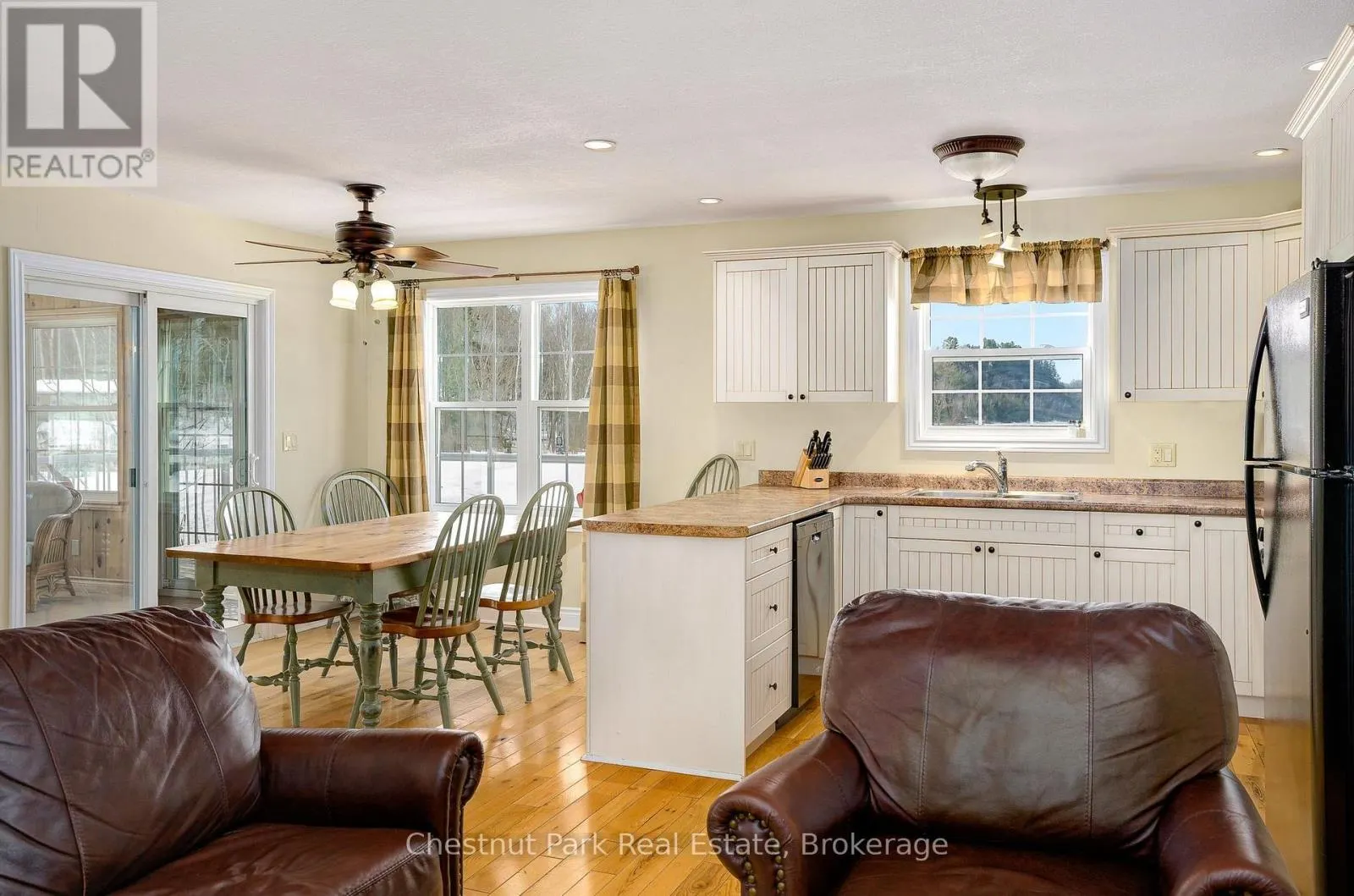 115-10 - 1052 RAT BAY ROAD #115-10