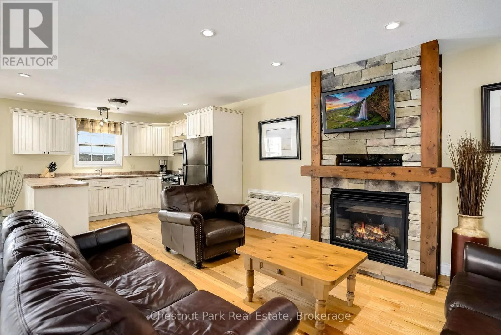 115-10 - 1052 RAT BAY ROAD #115-10