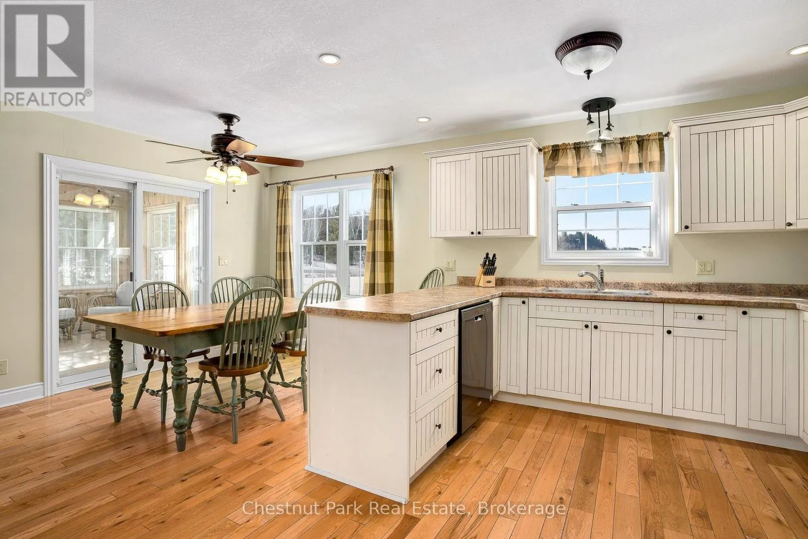 115-10 - 1052 RAT BAY ROAD #115-10