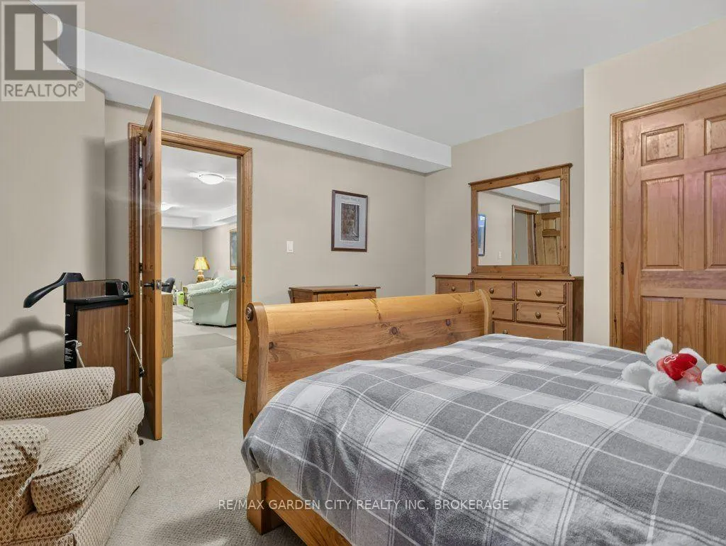 3297 TALLMAN DRIVE