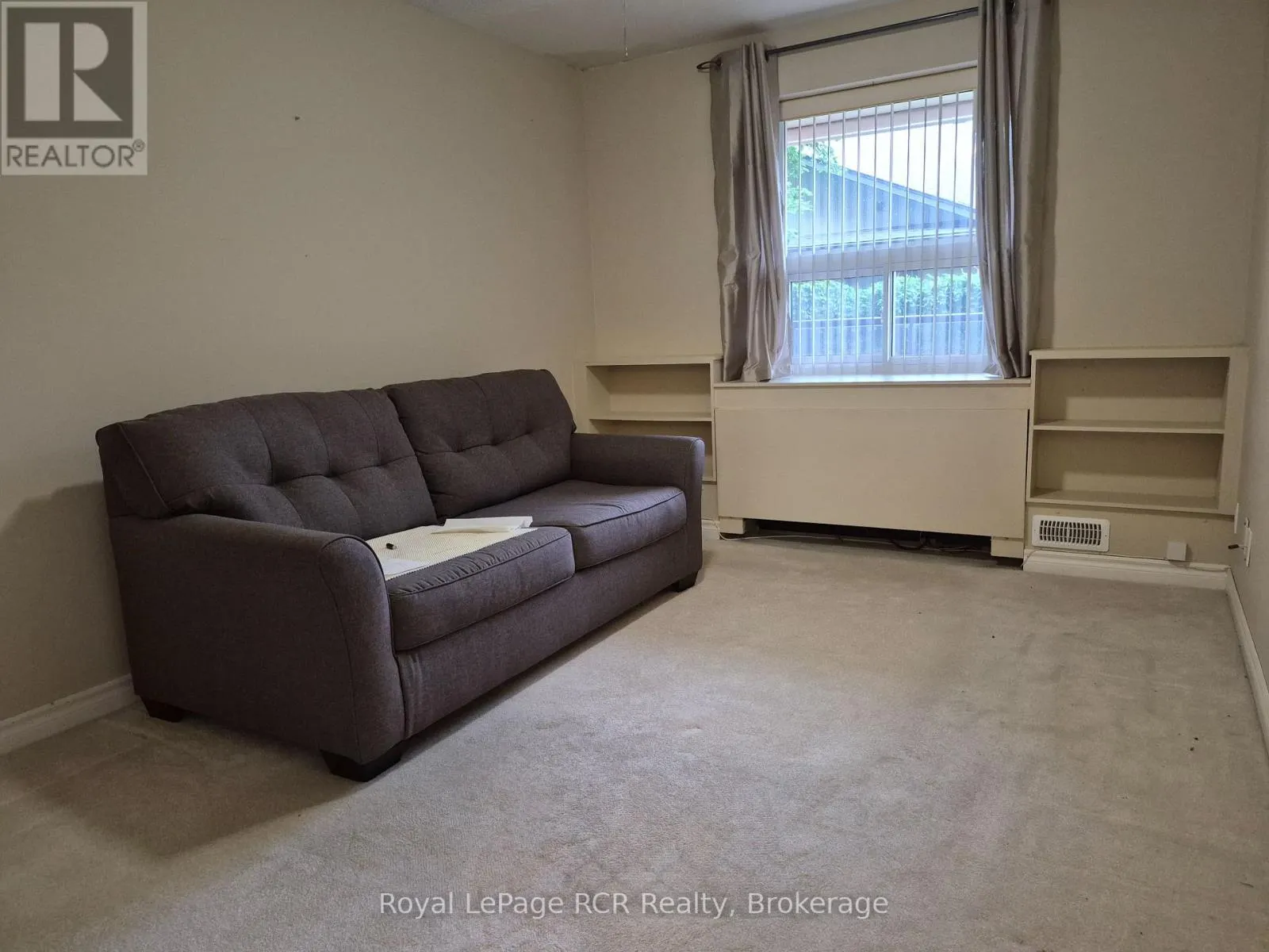 102 - 536 11TH AVENUE #102