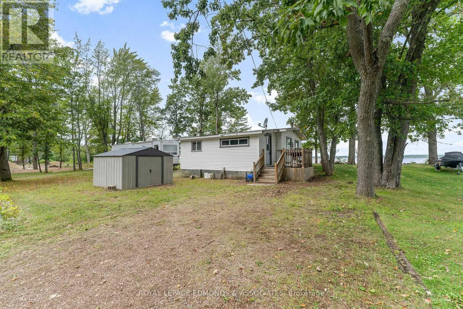45 GREATVIEW TRAIL
