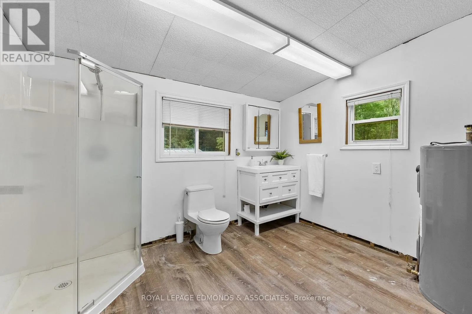 45 GREATVIEW TRAIL