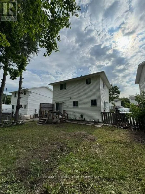 26 HERGOTT AVENUE