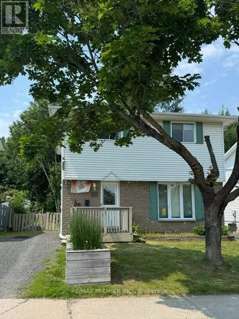 26 HERGOTT AVENUE