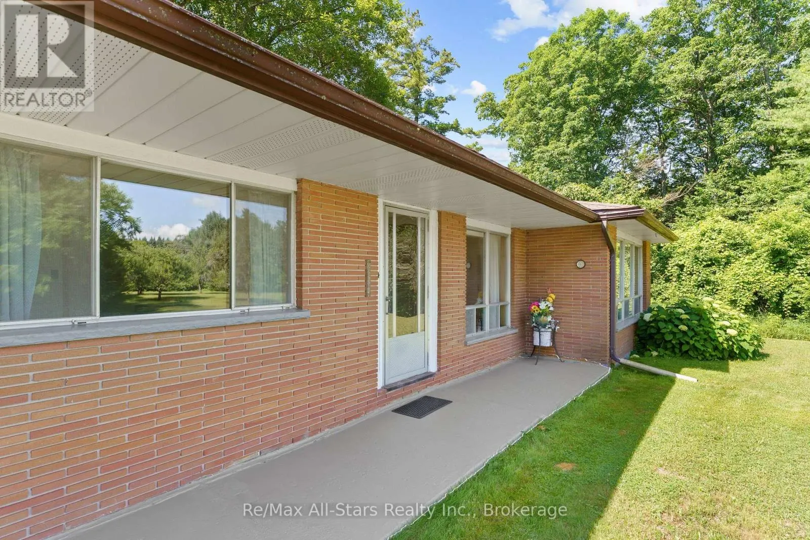6035 GANARASKA ROAD