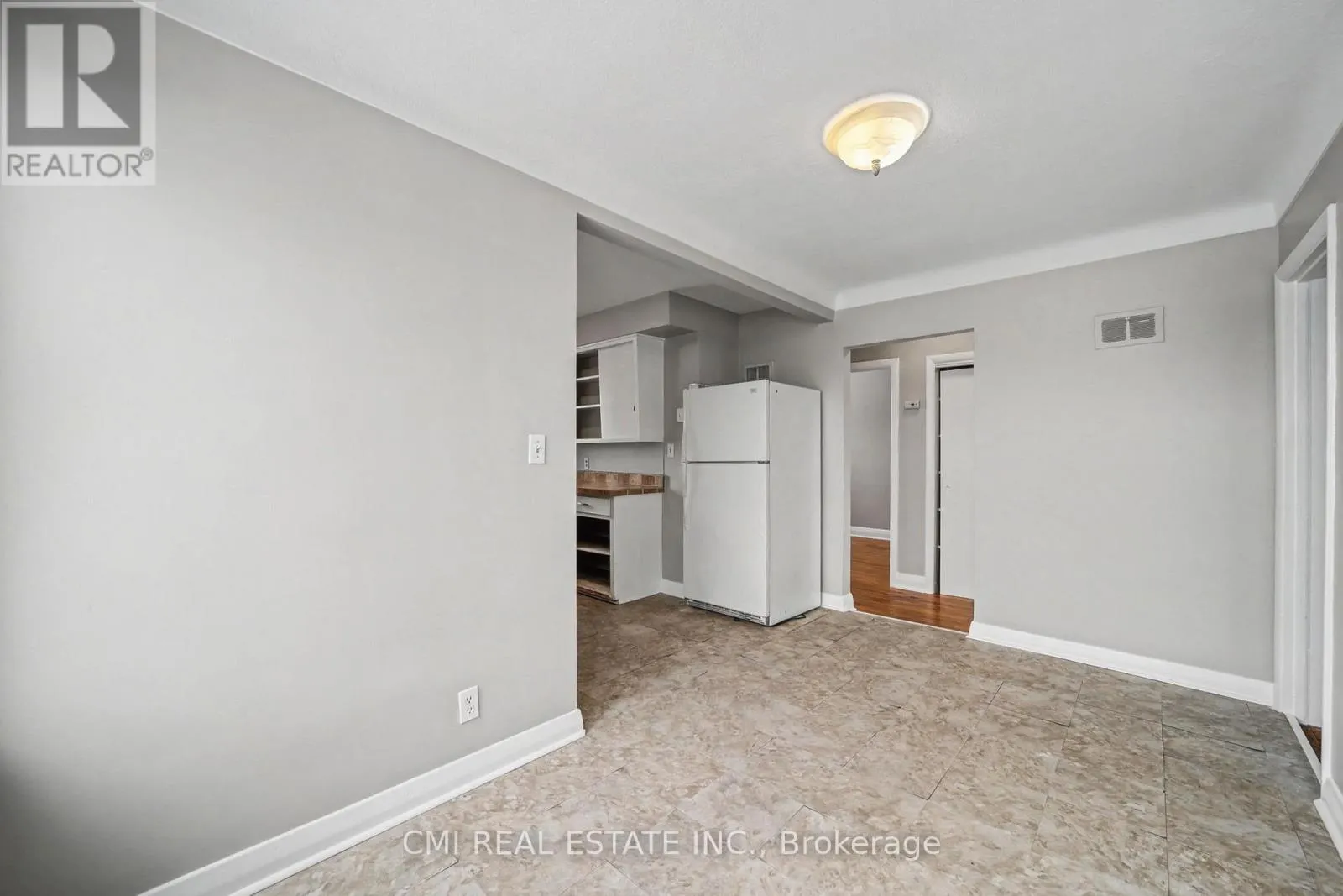 68 QUEEN STREET S