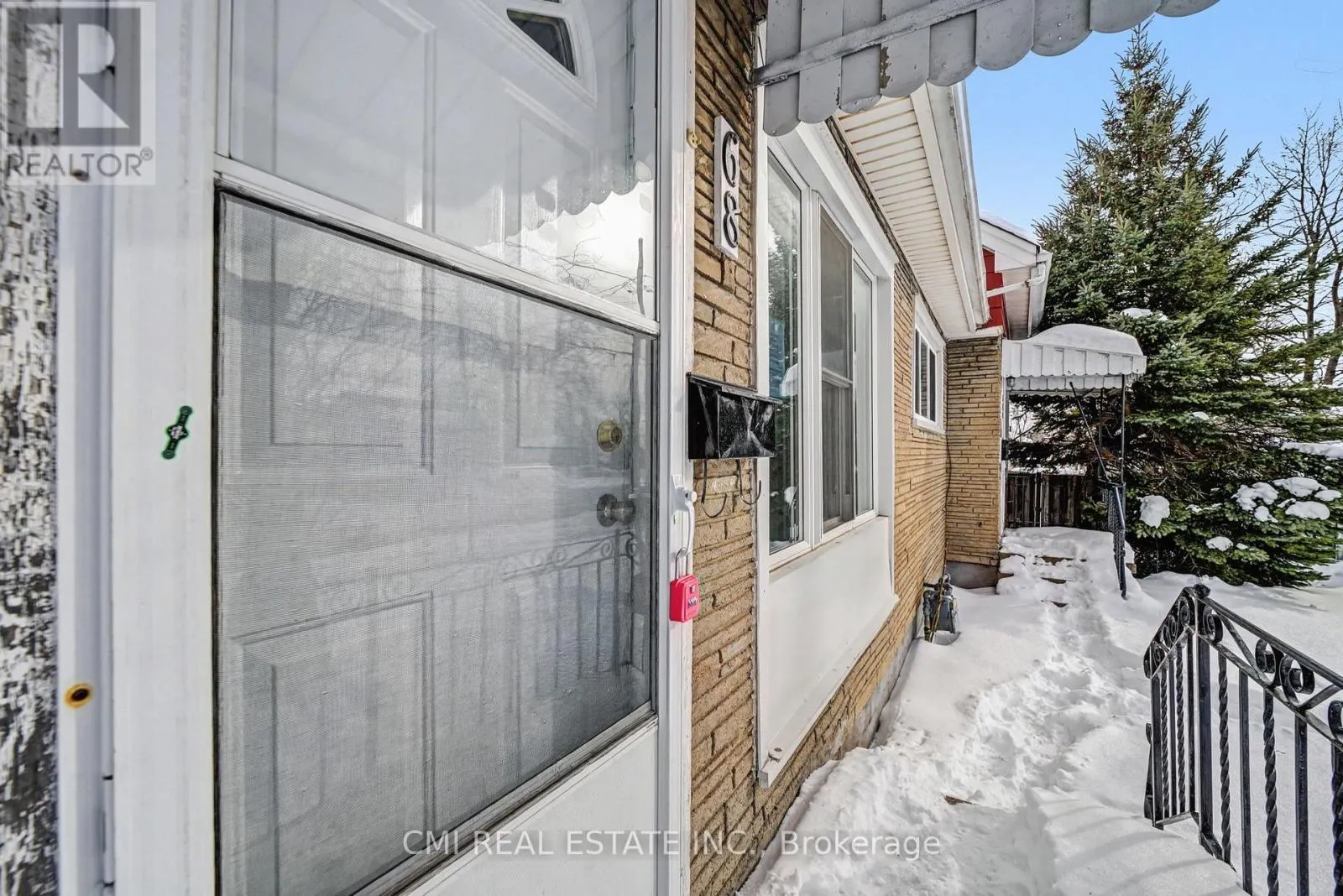 68 QUEEN STREET S
