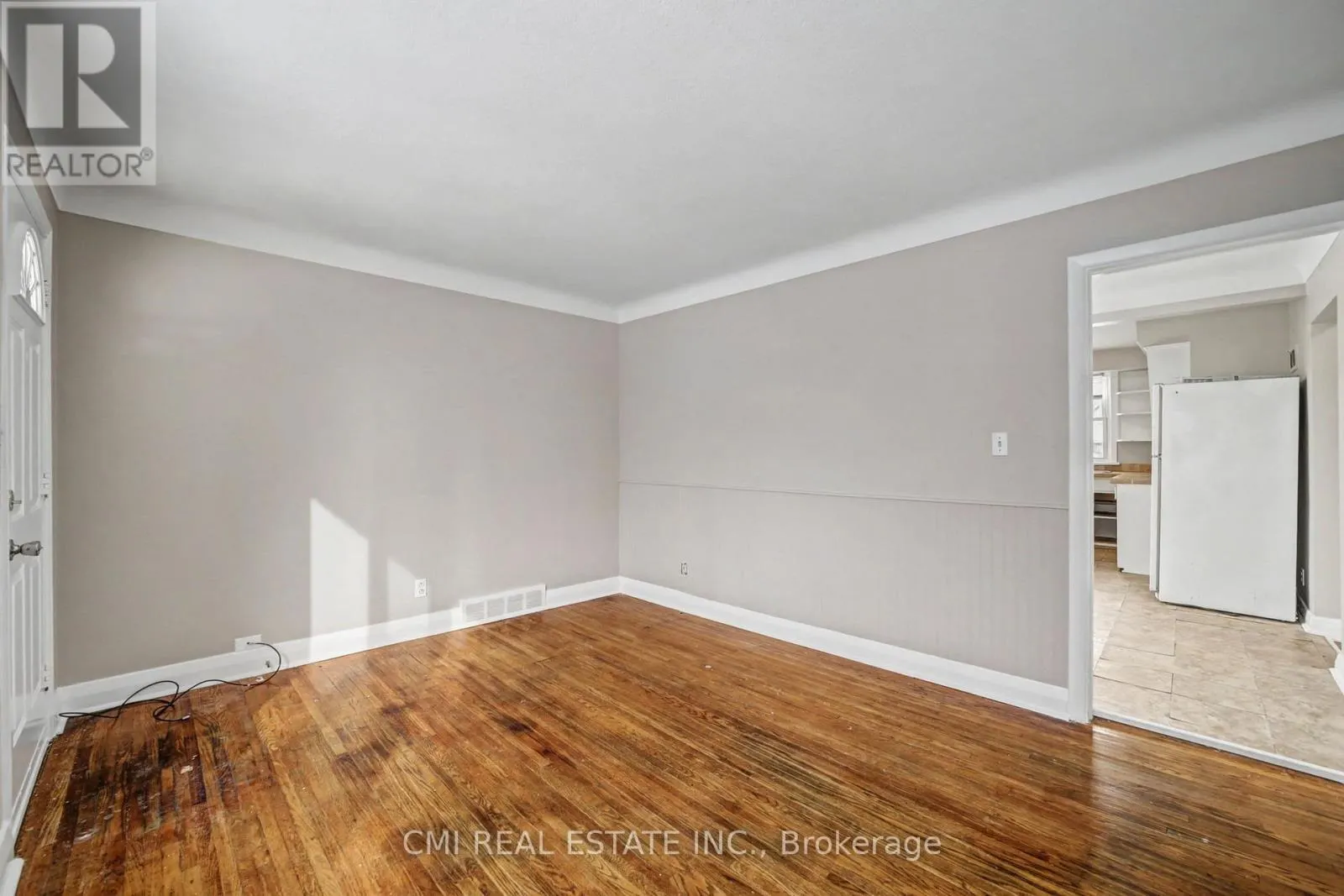 68 QUEEN STREET S