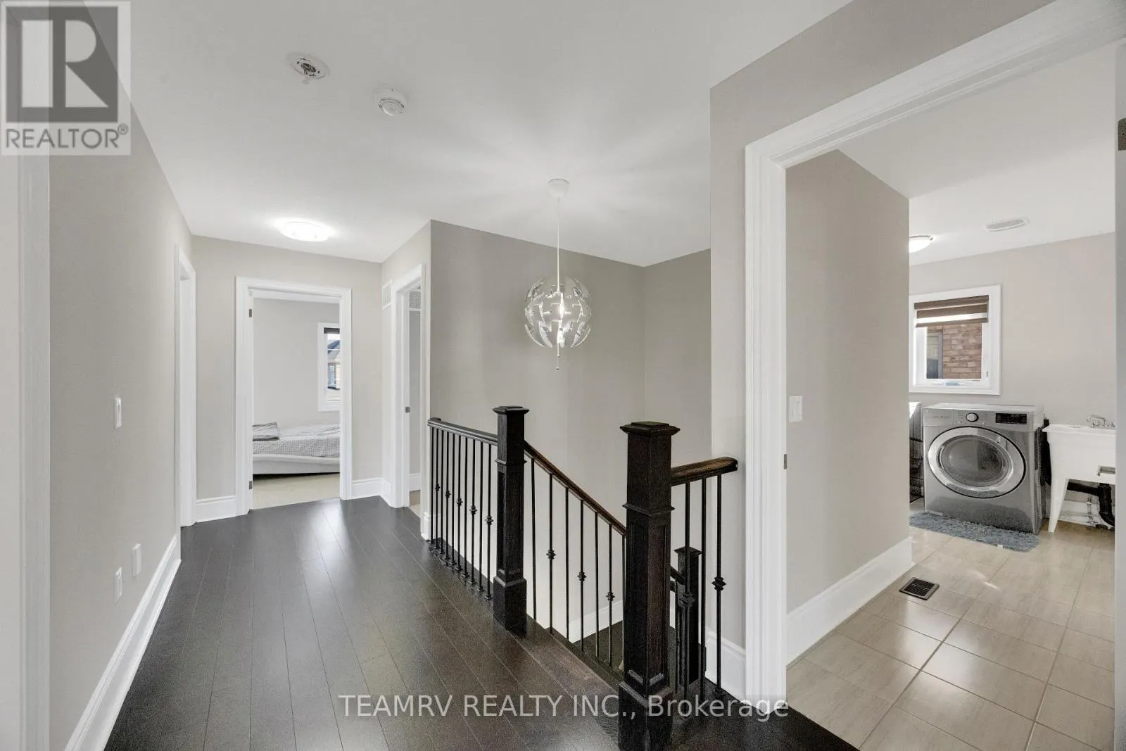 1161 UPPER THAMES DRIVE