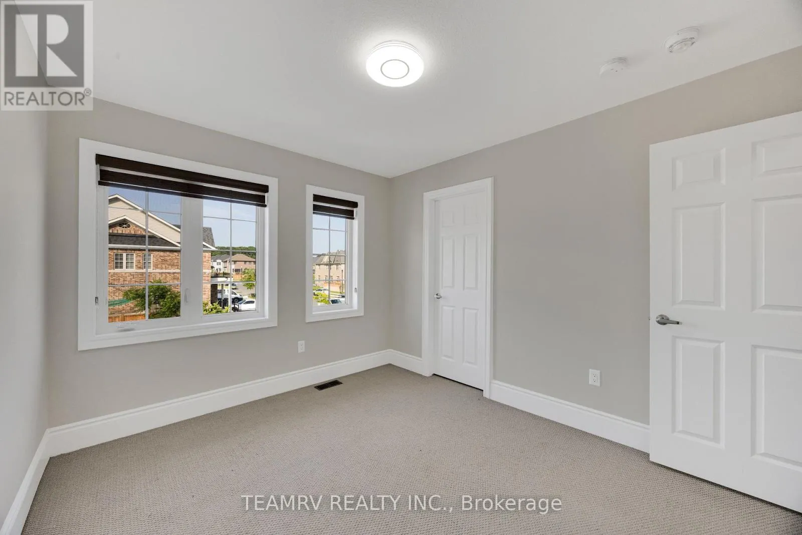 1161 UPPER THAMES DRIVE