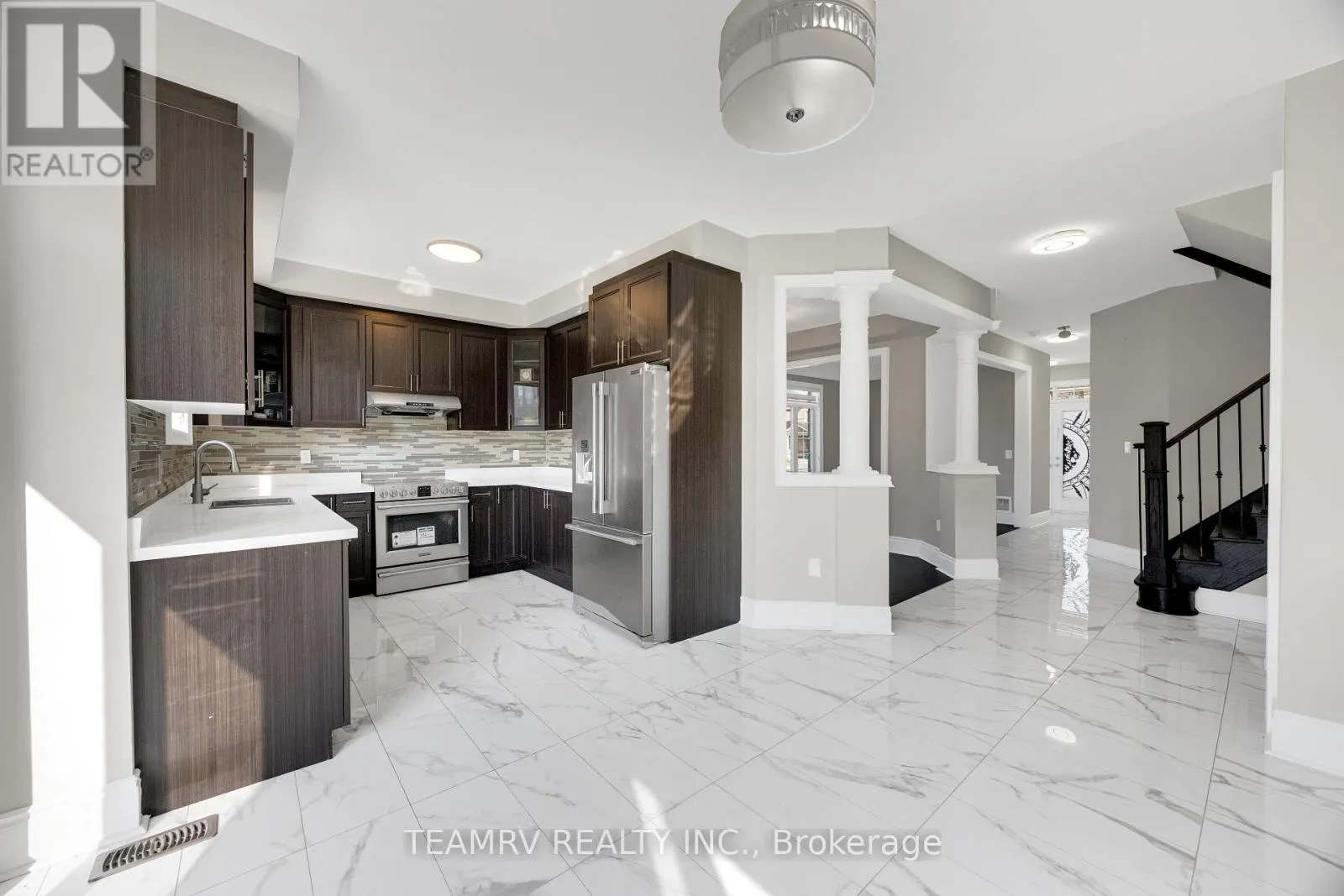 1161 UPPER THAMES DRIVE