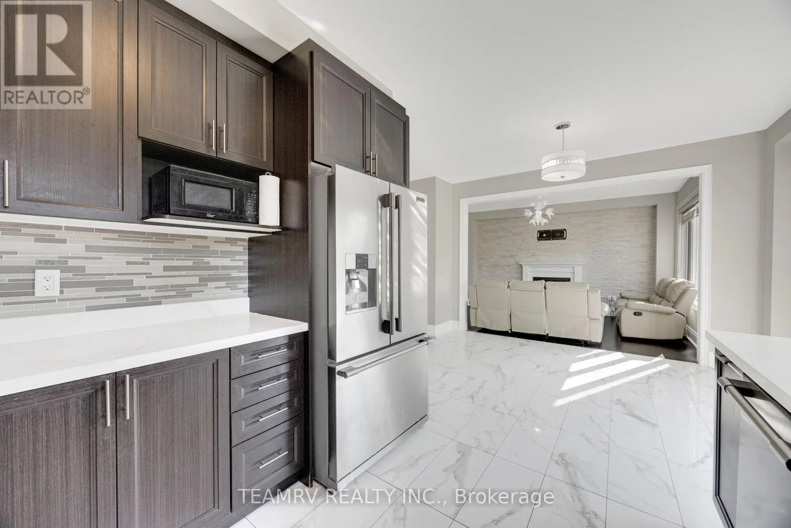 1161 UPPER THAMES DRIVE