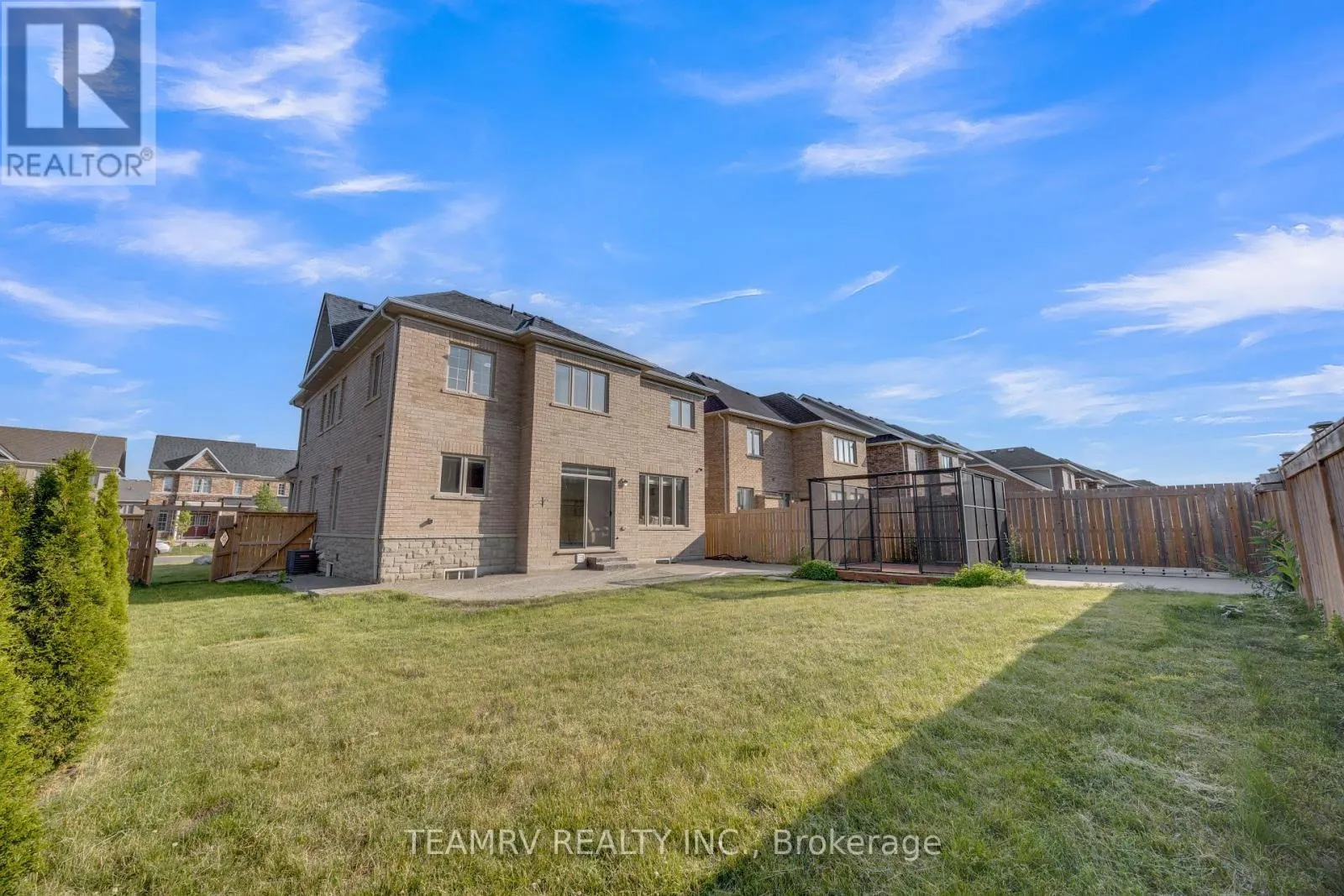 1161 UPPER THAMES DRIVE