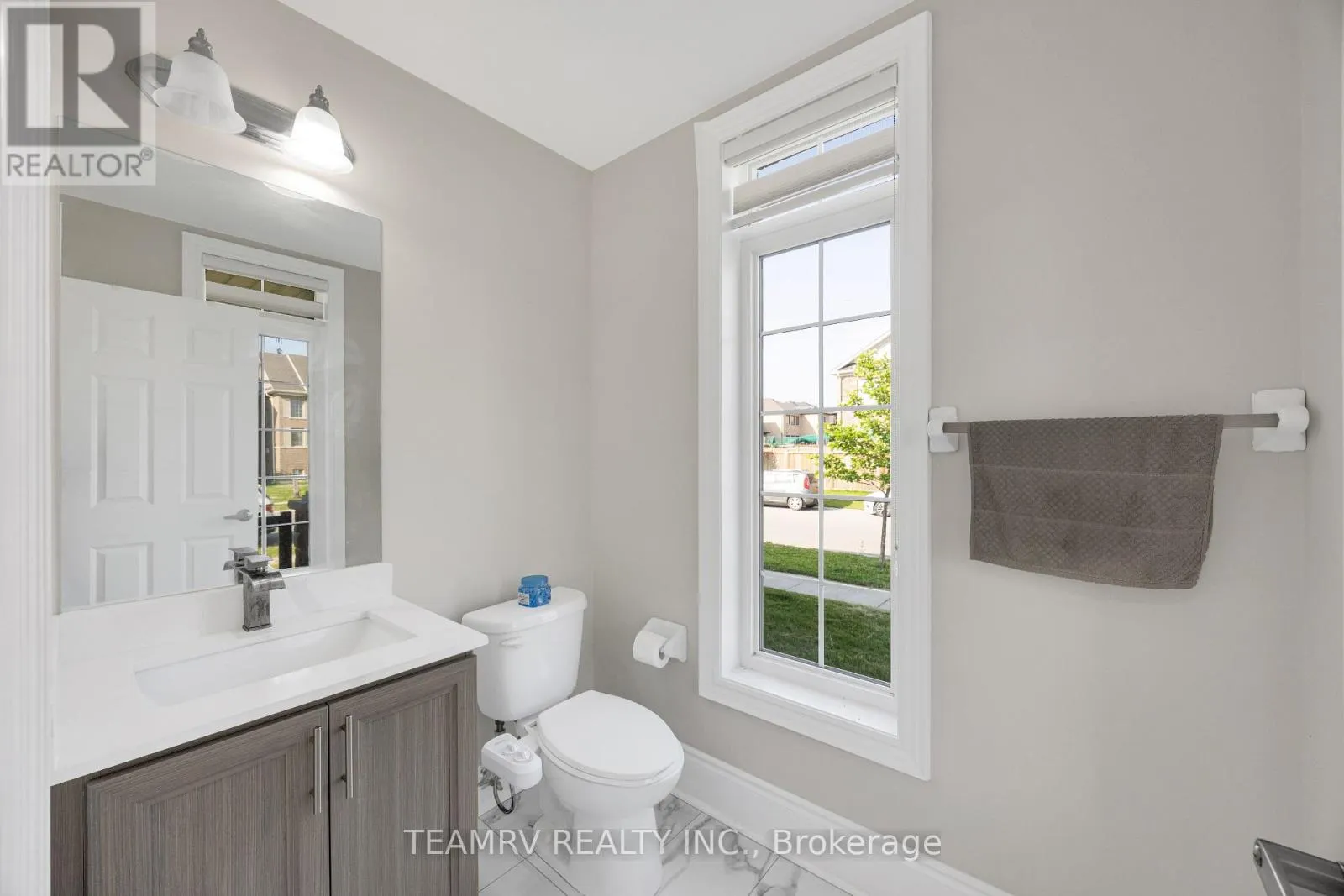 1161 UPPER THAMES DRIVE