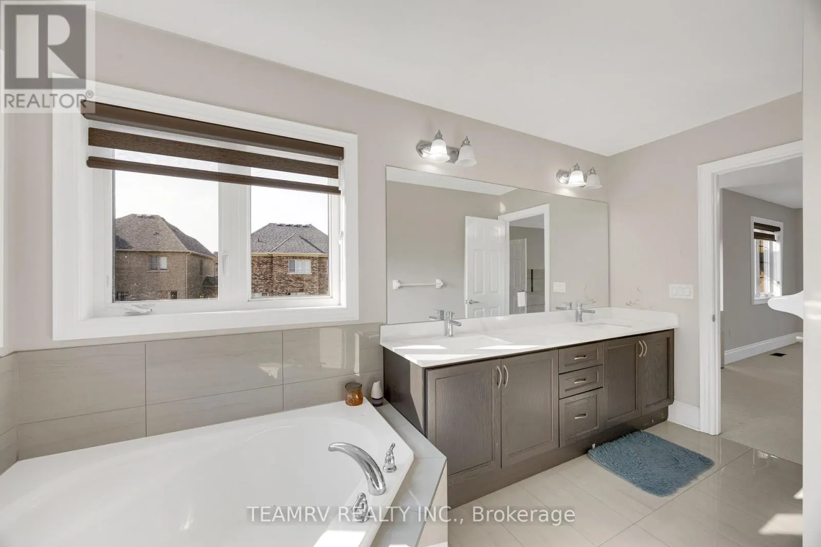 1161 UPPER THAMES DRIVE