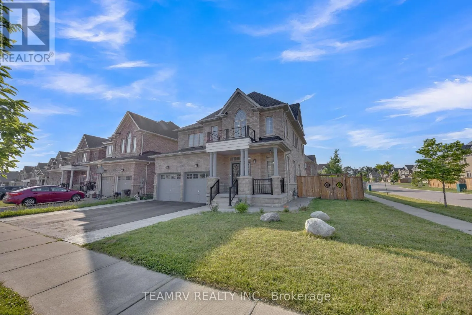 1161 UPPER THAMES DRIVE