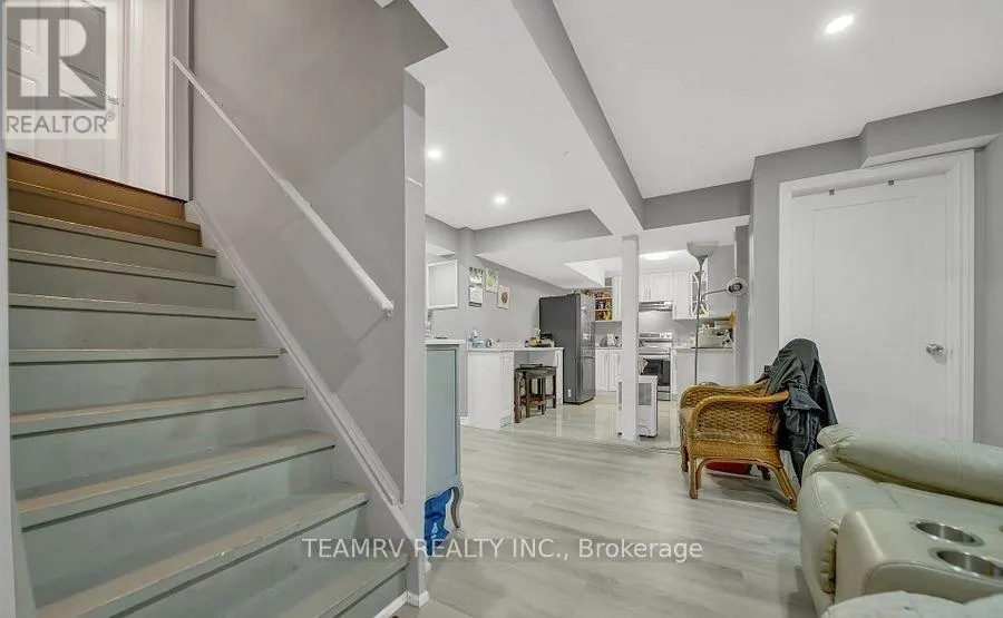 1161 UPPER THAMES DRIVE