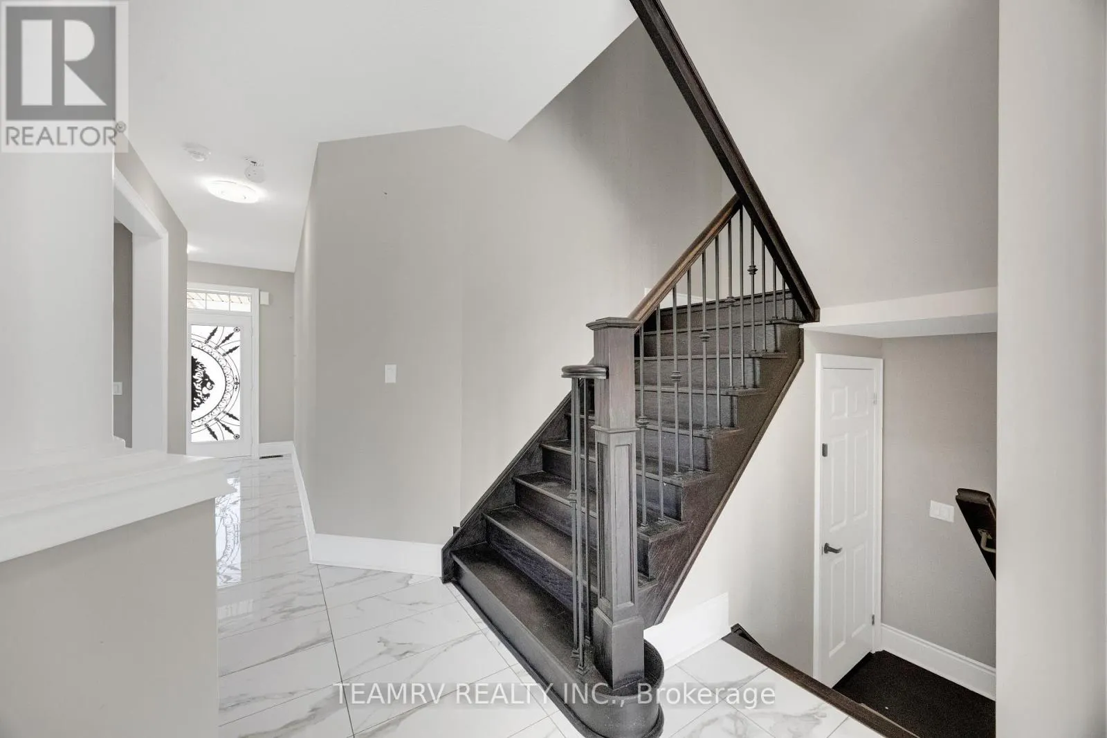 1161 UPPER THAMES DRIVE