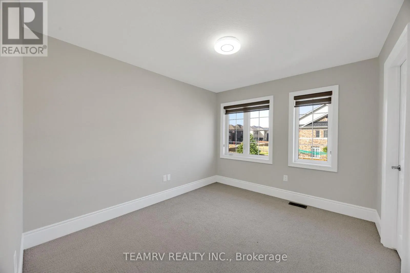 1161 UPPER THAMES DRIVE