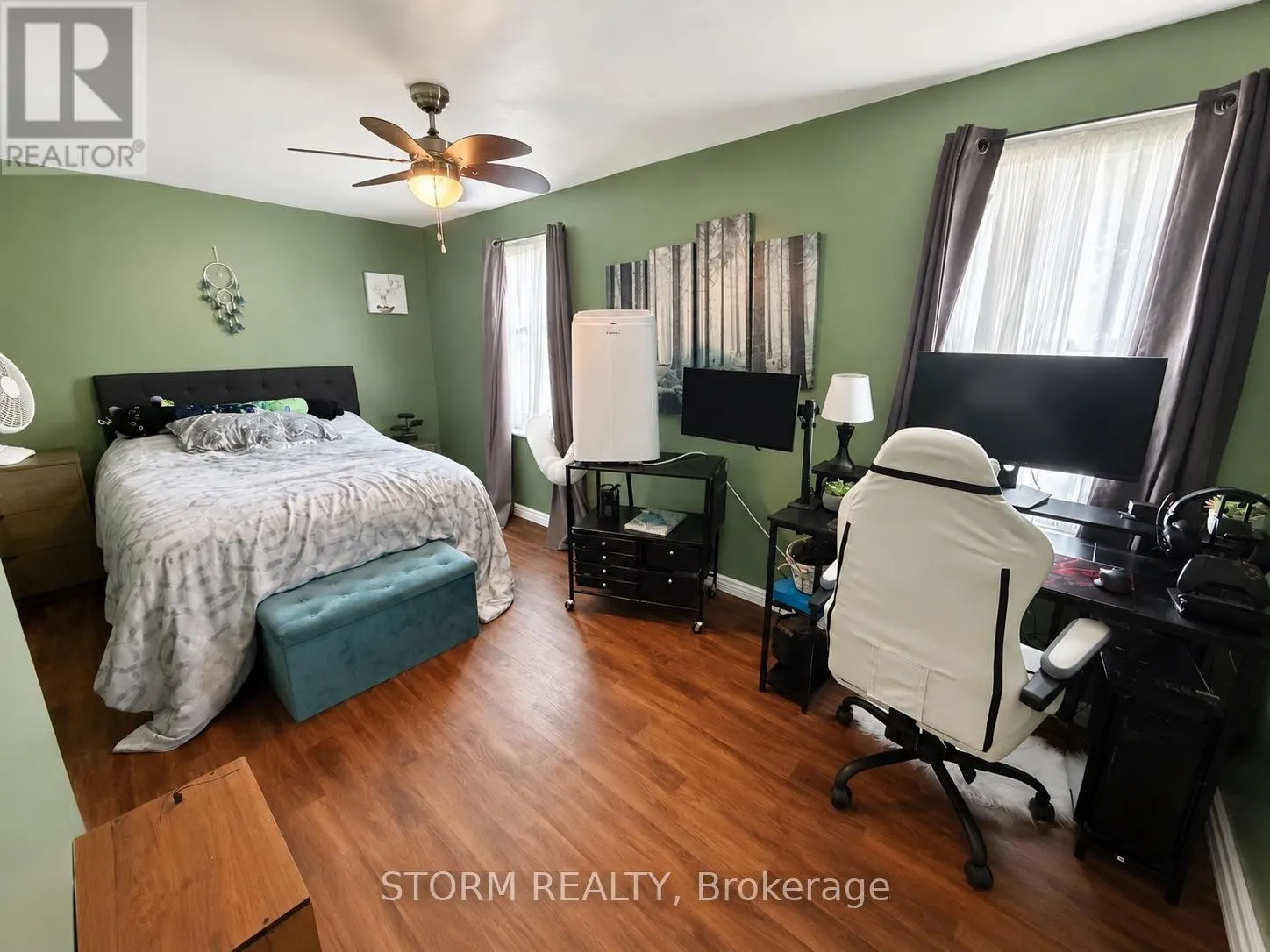 456 4TH STREET W