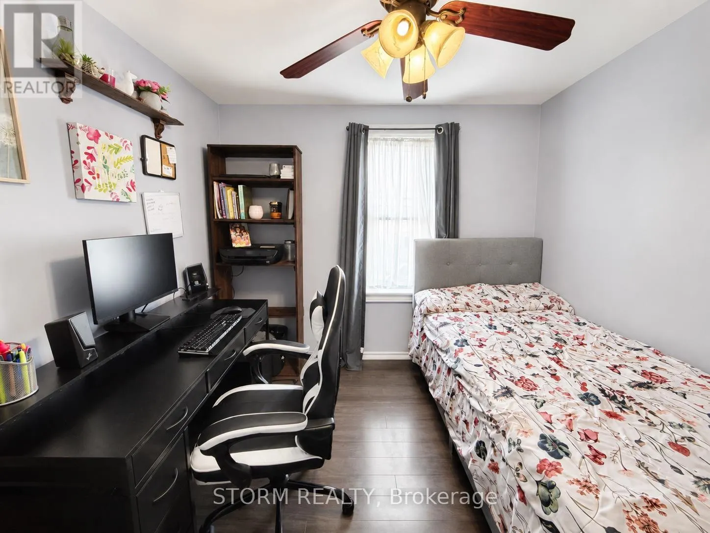 456 4TH STREET W