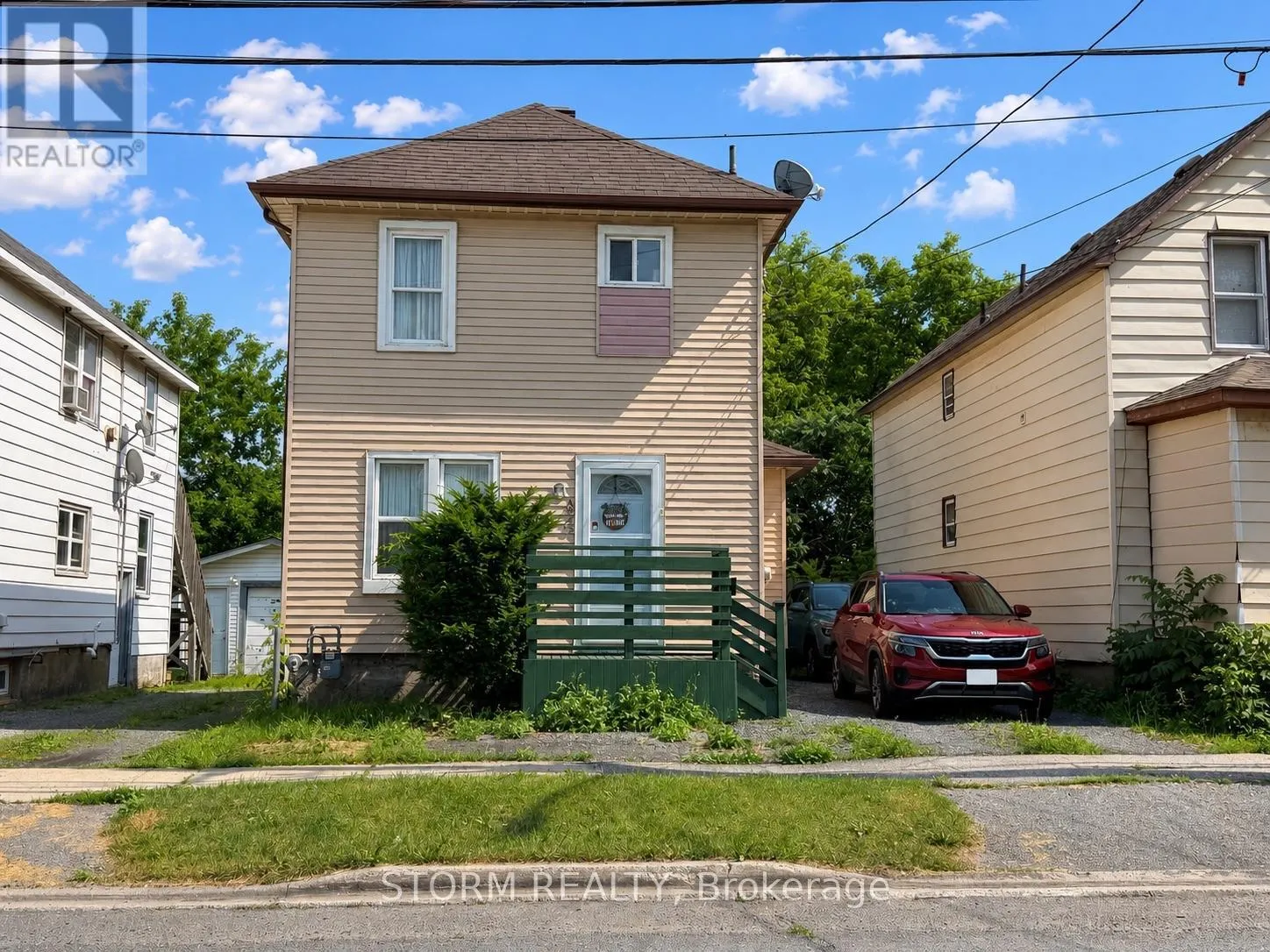 456 4TH STREET W