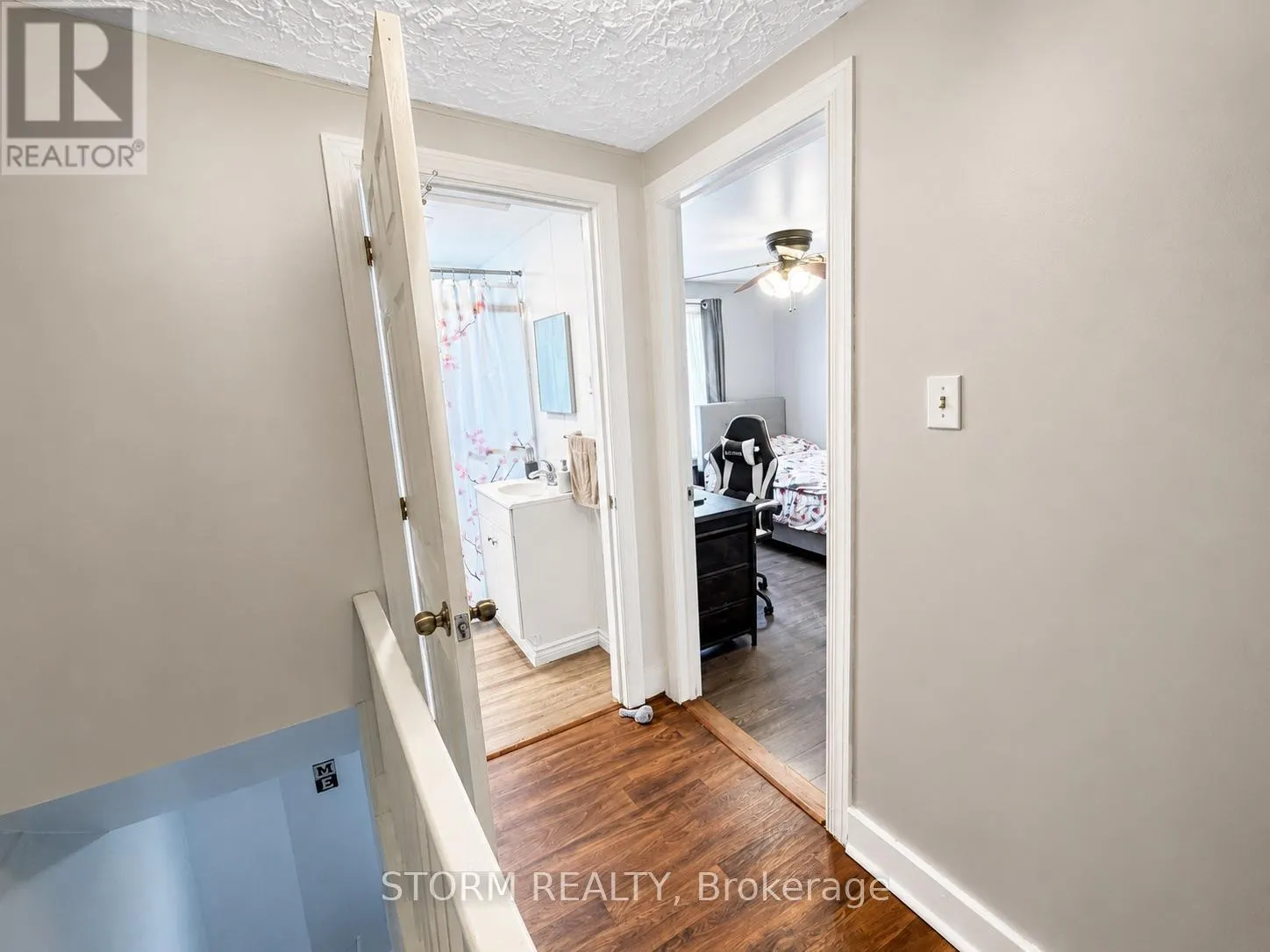456 4TH STREET W