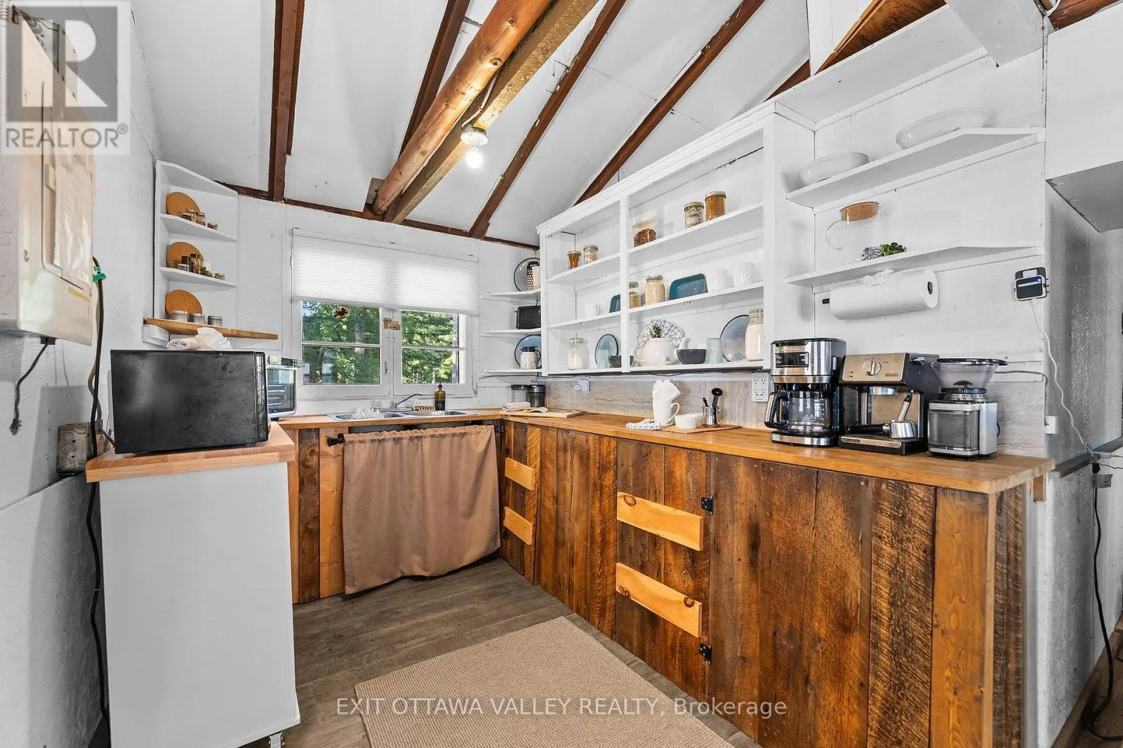 95 SULLIVAN POINT ROAD