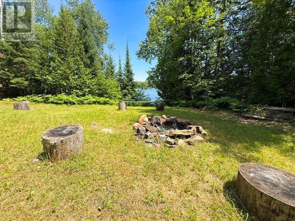 473 NORTH MEADOWCOVE ROAD