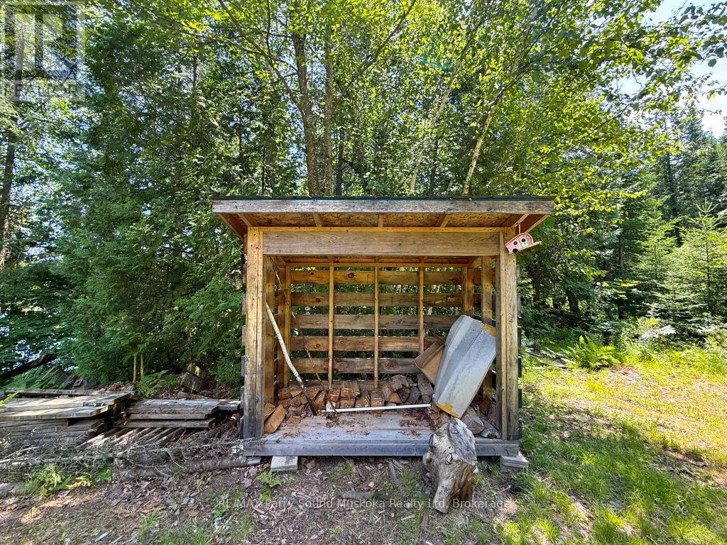 473 NORTH MEADOWCOVE ROAD