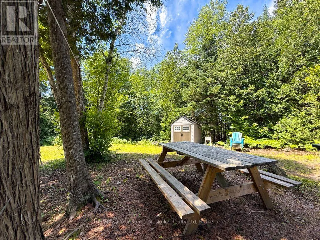 473 NORTH MEADOWCOVE ROAD