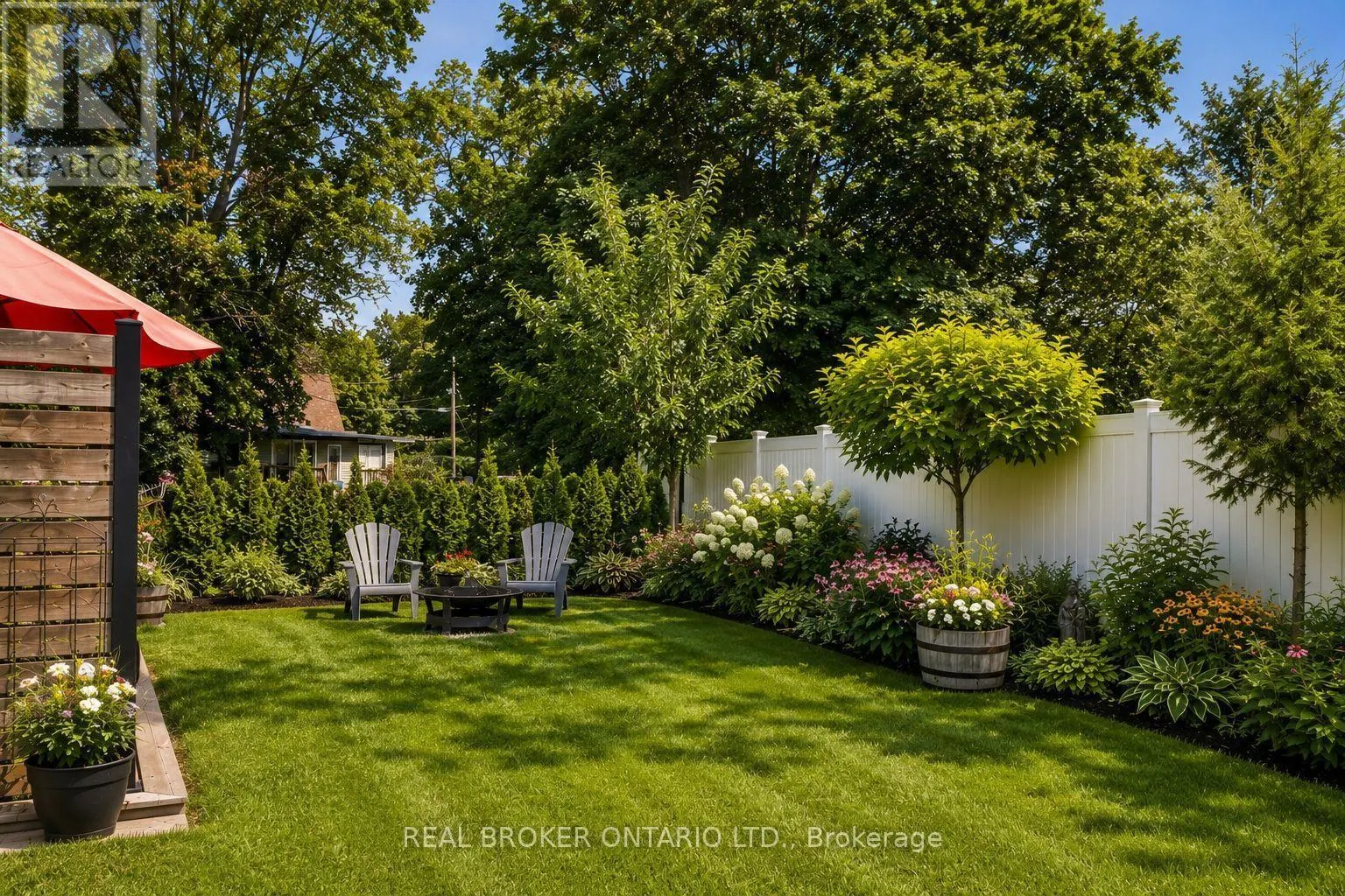 A & B - 33 NAPOLEON STREET