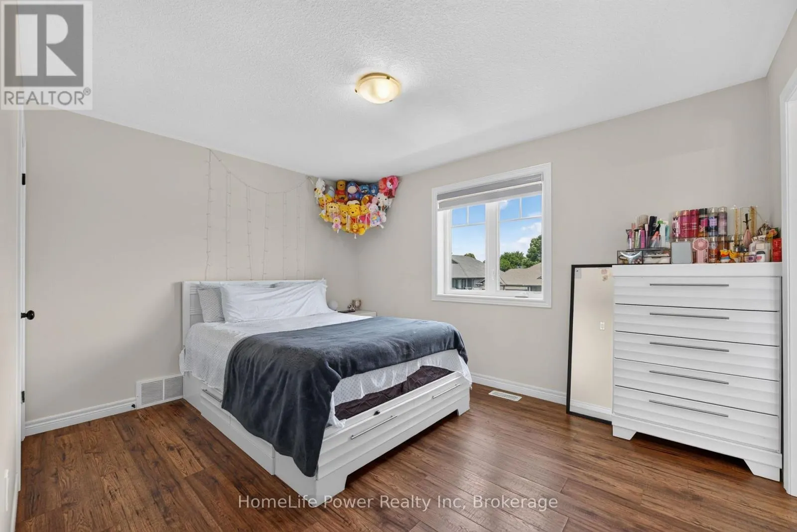 21 MORNING GLORY DRIVE