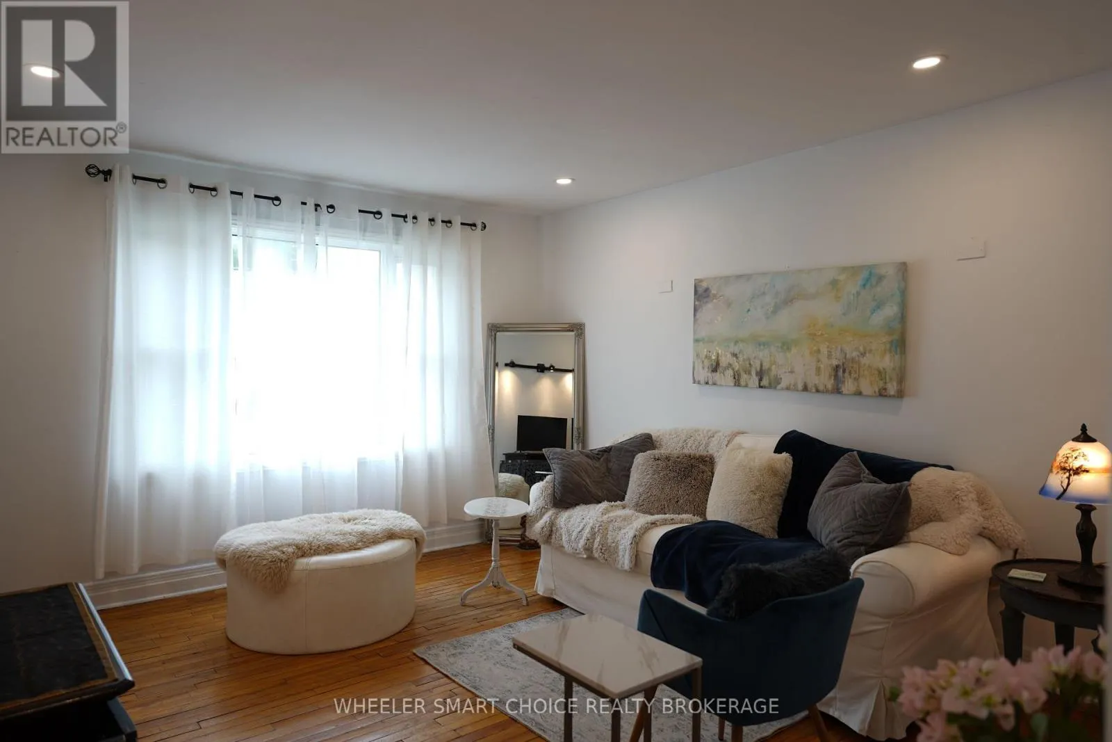 543 FIFTH STREET E