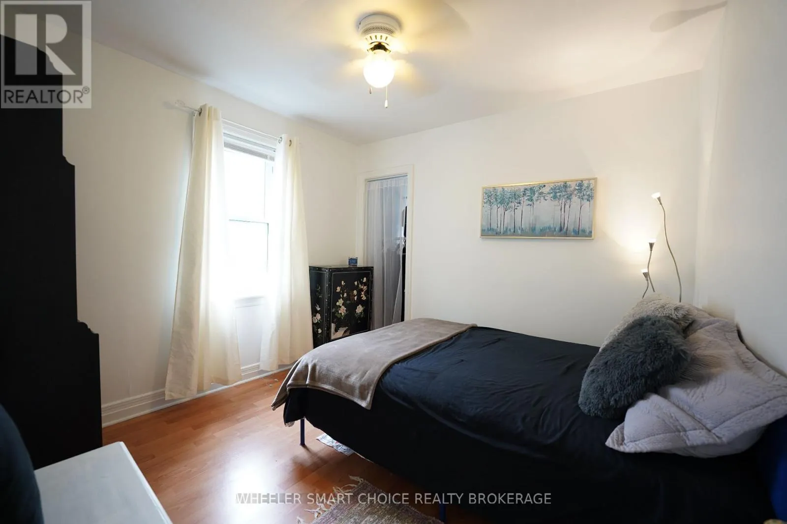 543 FIFTH STREET E
