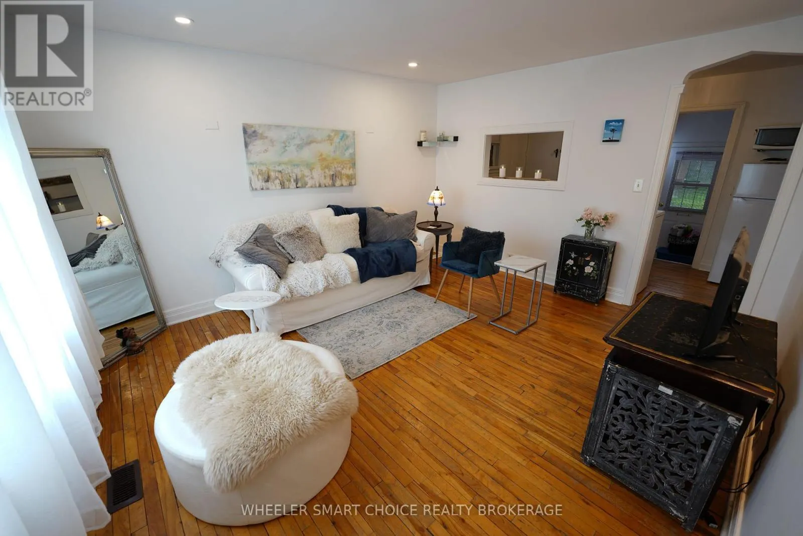 543 FIFTH STREET E