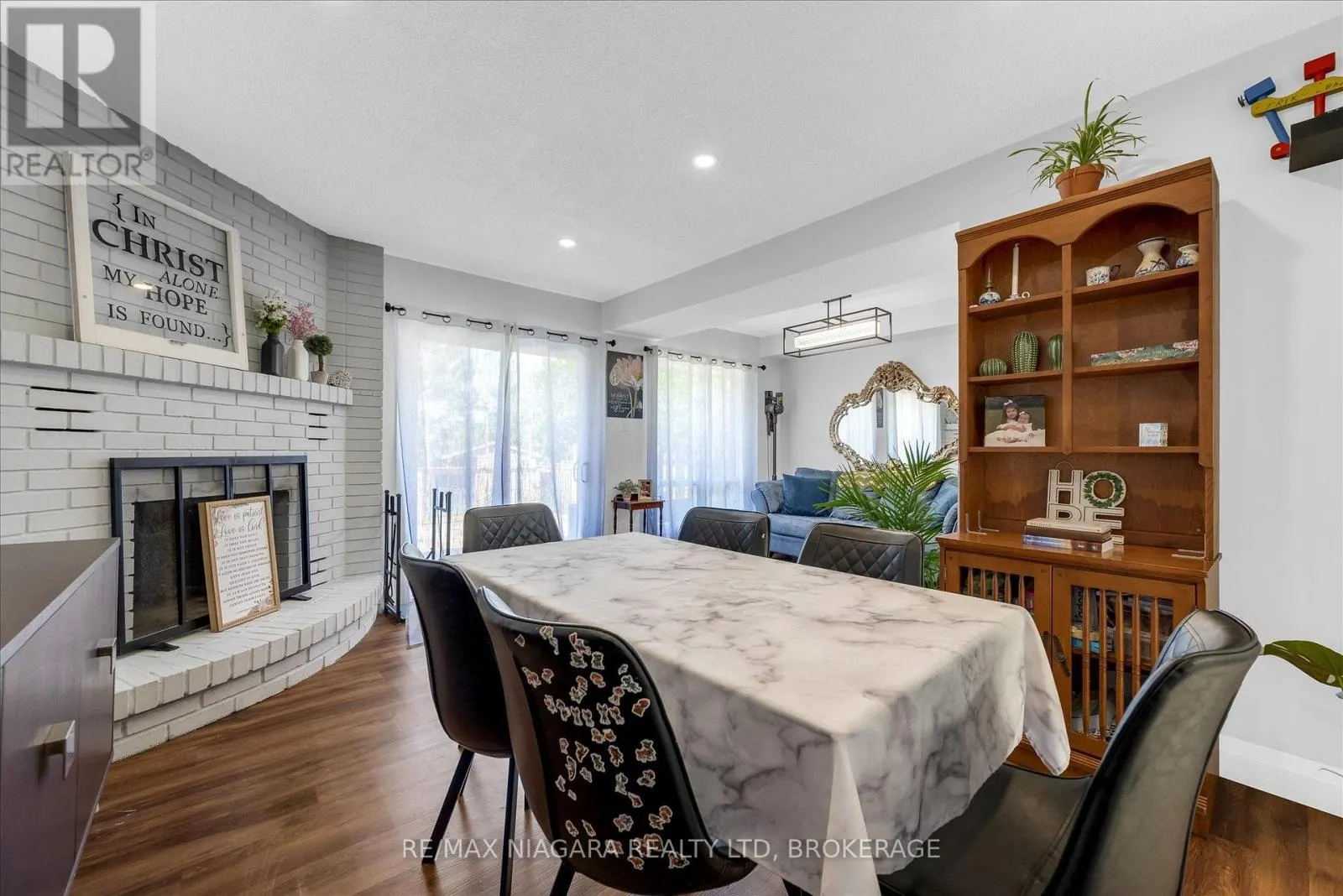 29 ROMY CRESCENT