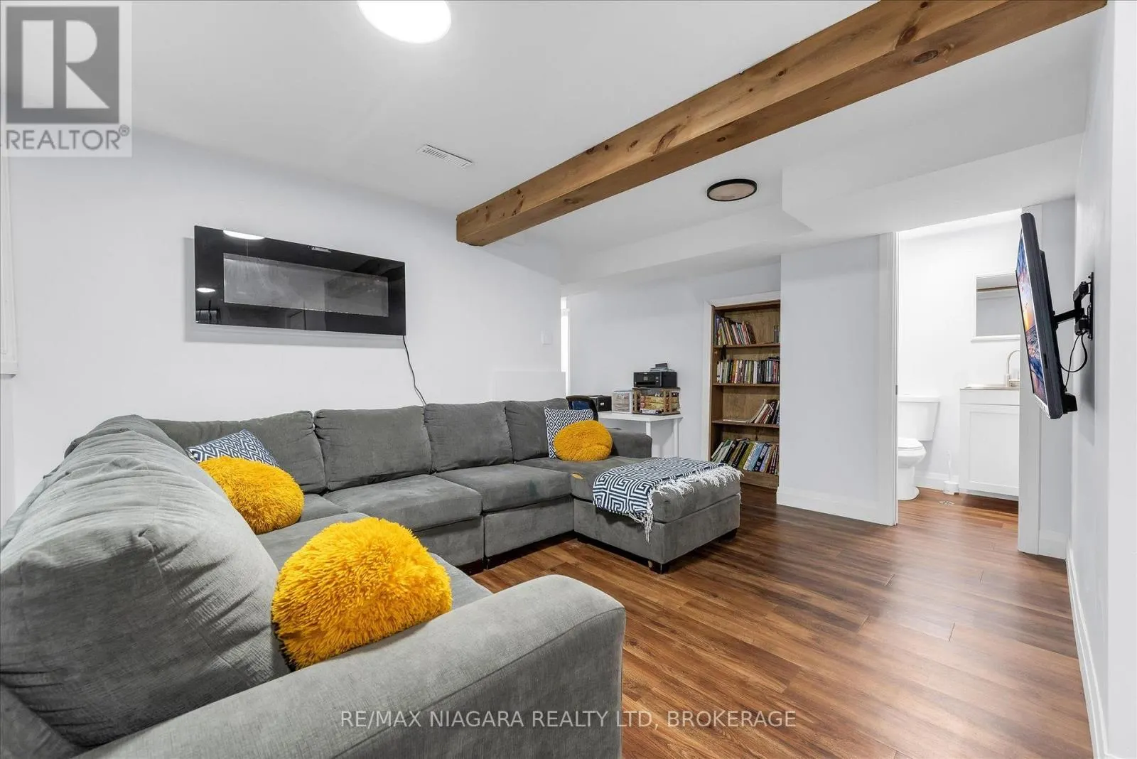 29 ROMY CRESCENT