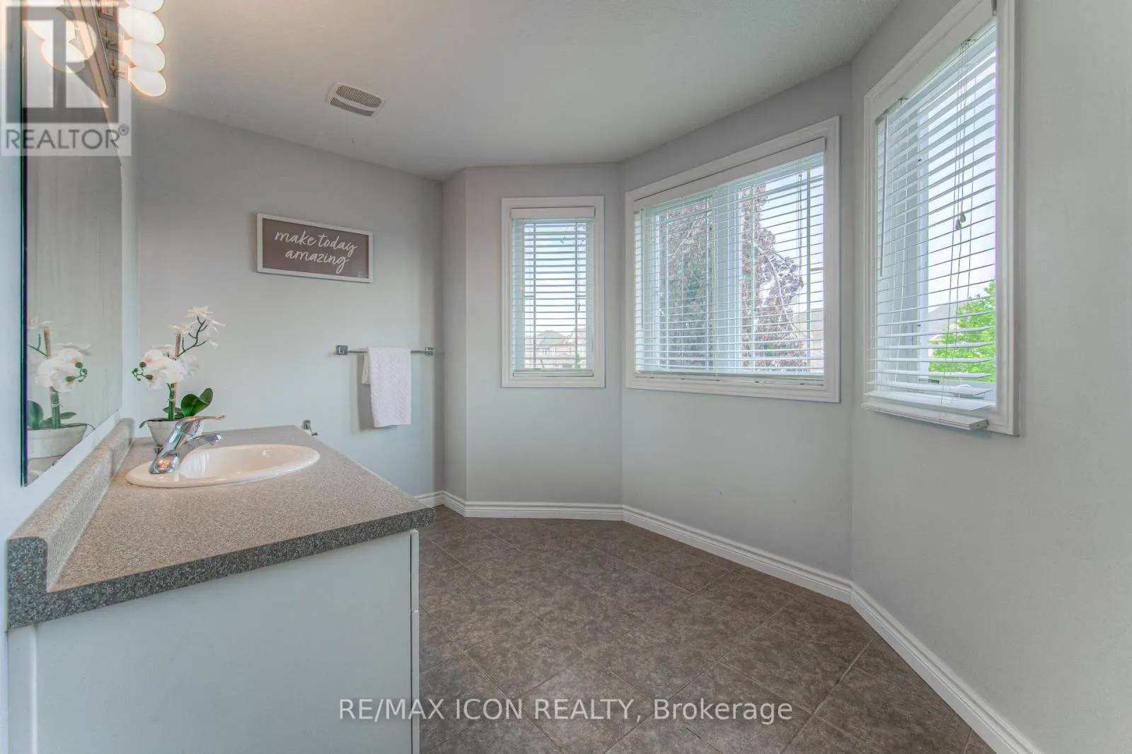 139 PEBBLECREEK DRIVE
