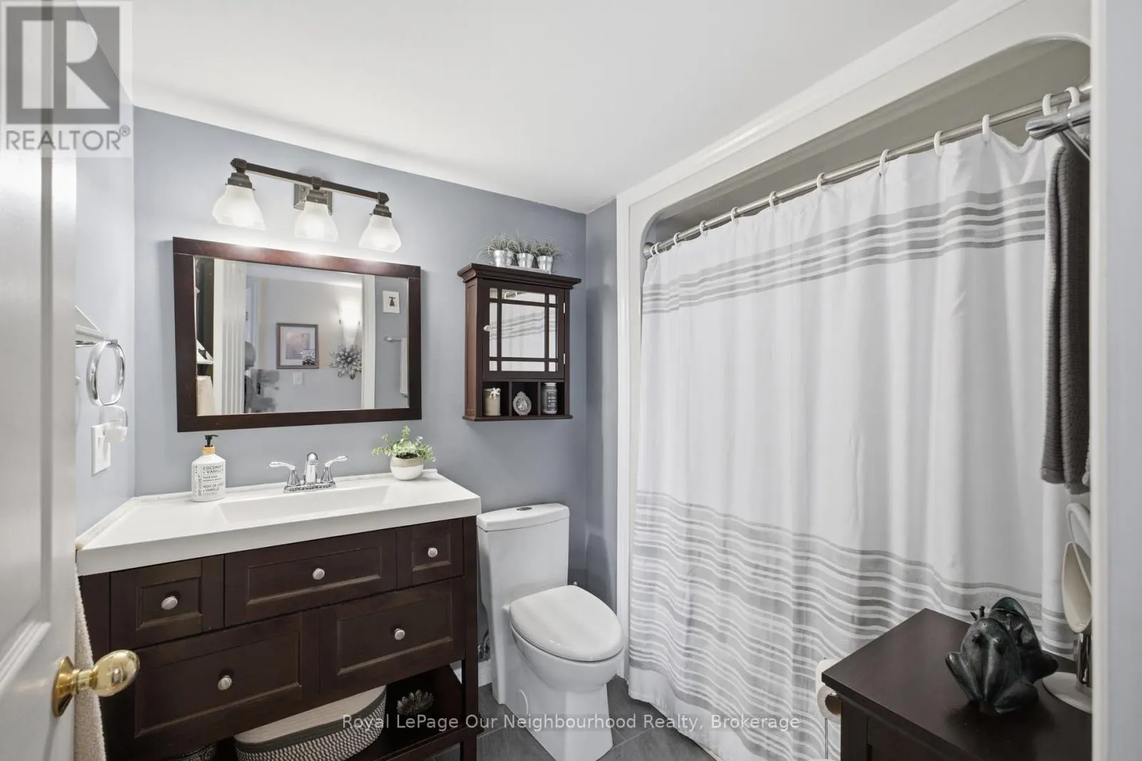 2A - 130 QUEEN STREET #2A