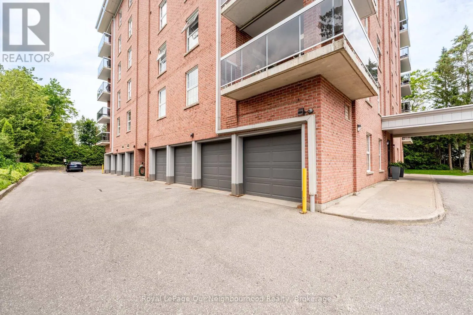 2A - 130 QUEEN STREET #2A
