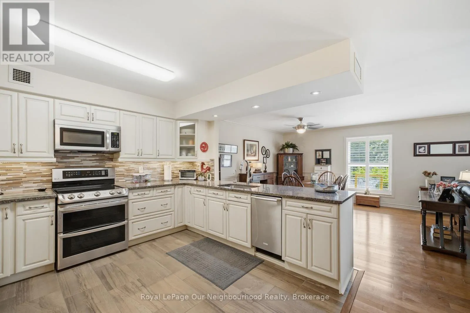 2A - 130 QUEEN STREET #2A