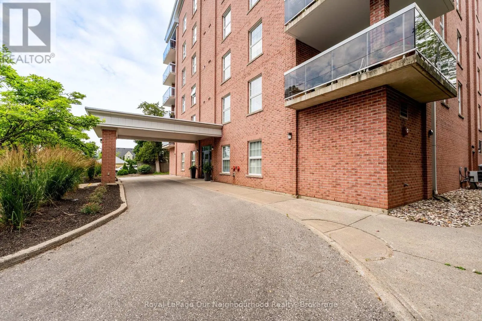 2A - 130 QUEEN STREET #2A
