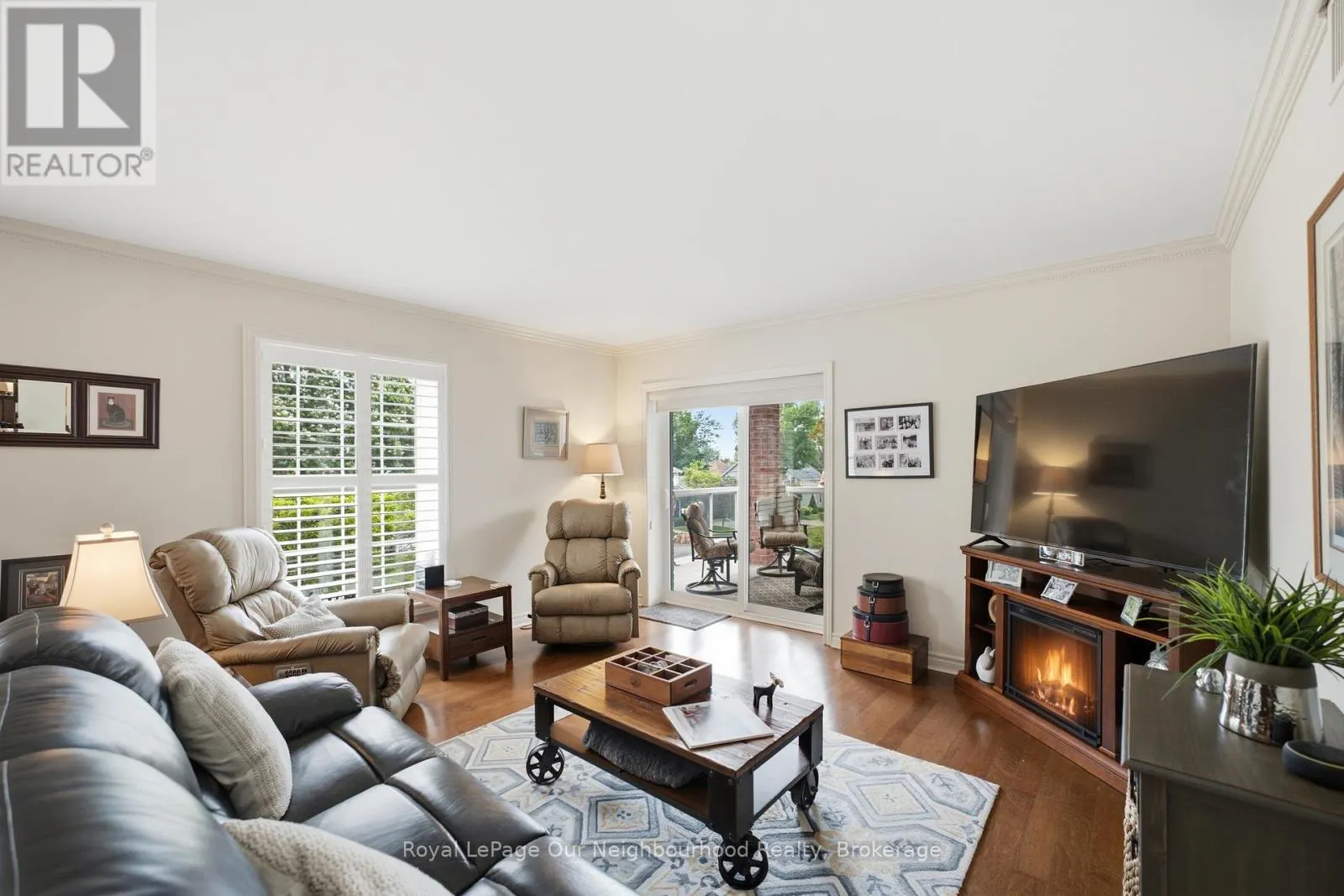 2A - 130 QUEEN STREET #2A