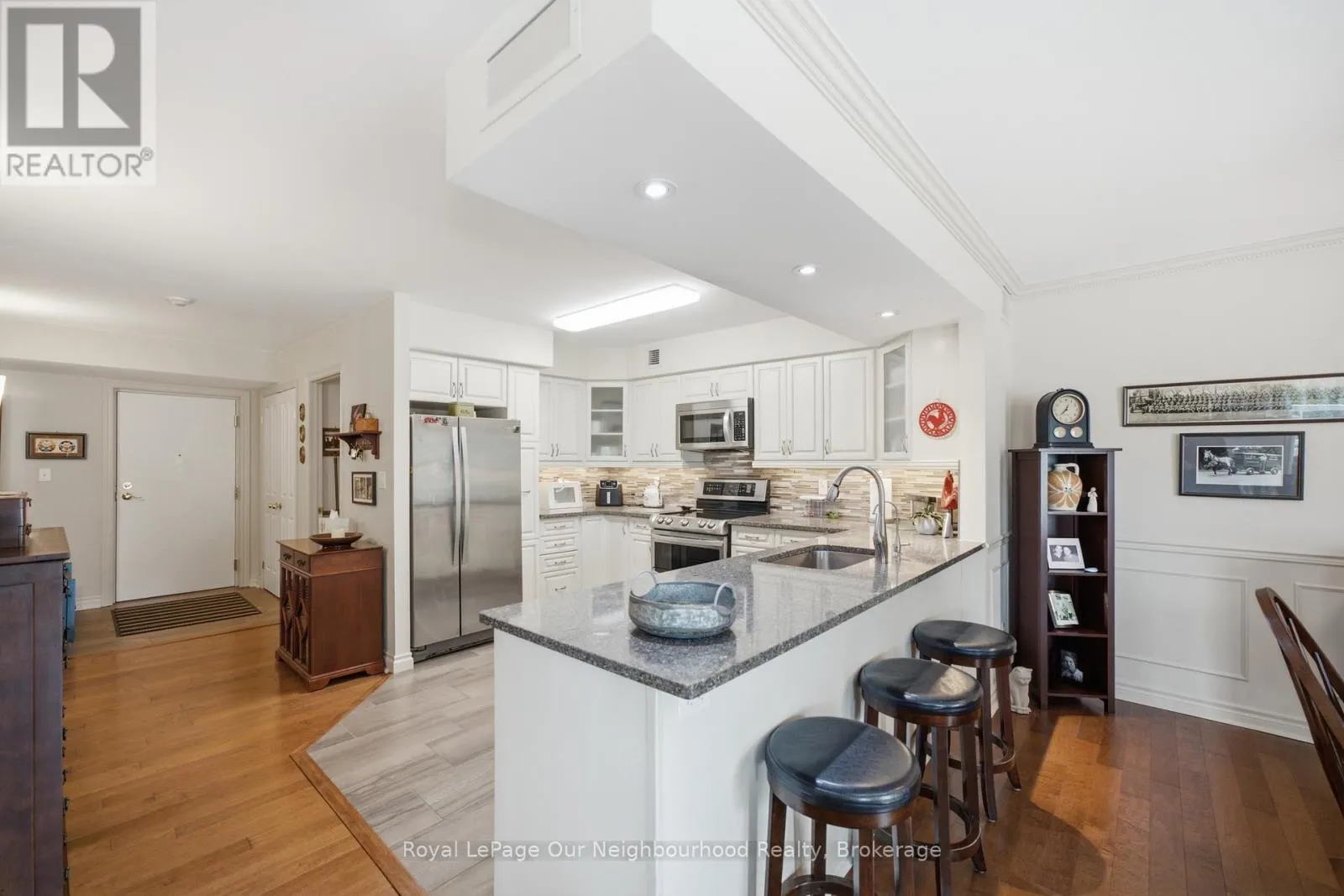 2A - 130 QUEEN STREET #2A