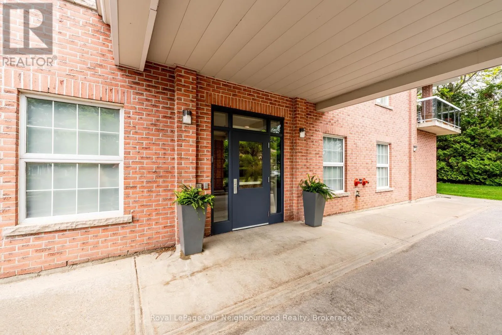 2A - 130 QUEEN STREET #2A