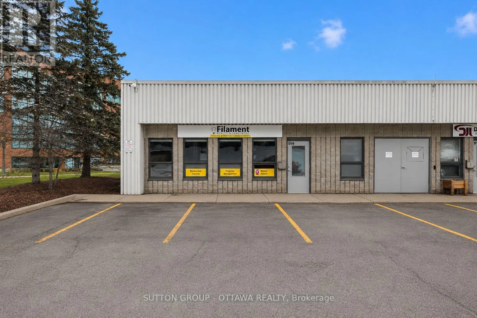 D19 - 2285 ST LAURENT BOULEVARD