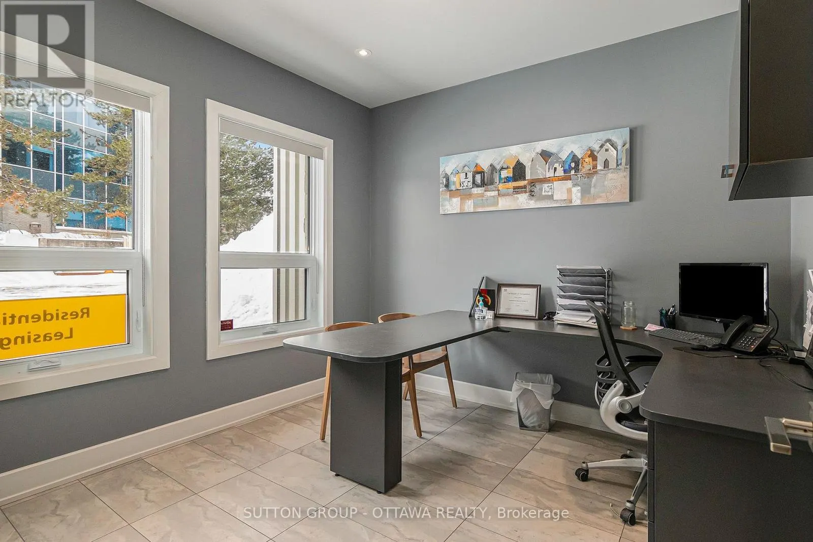 D19 - 2285 ST LAURENT BOULEVARD